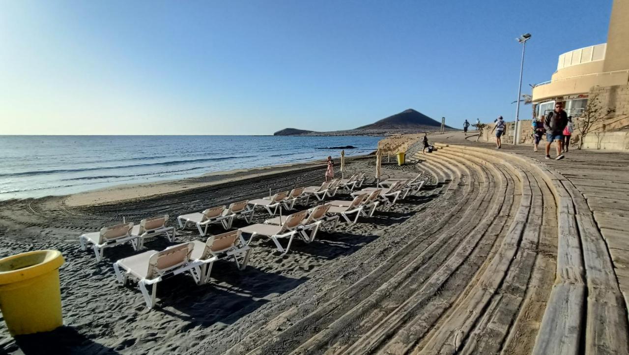 Views Of El Medano Beach, Two エクステリア 写真